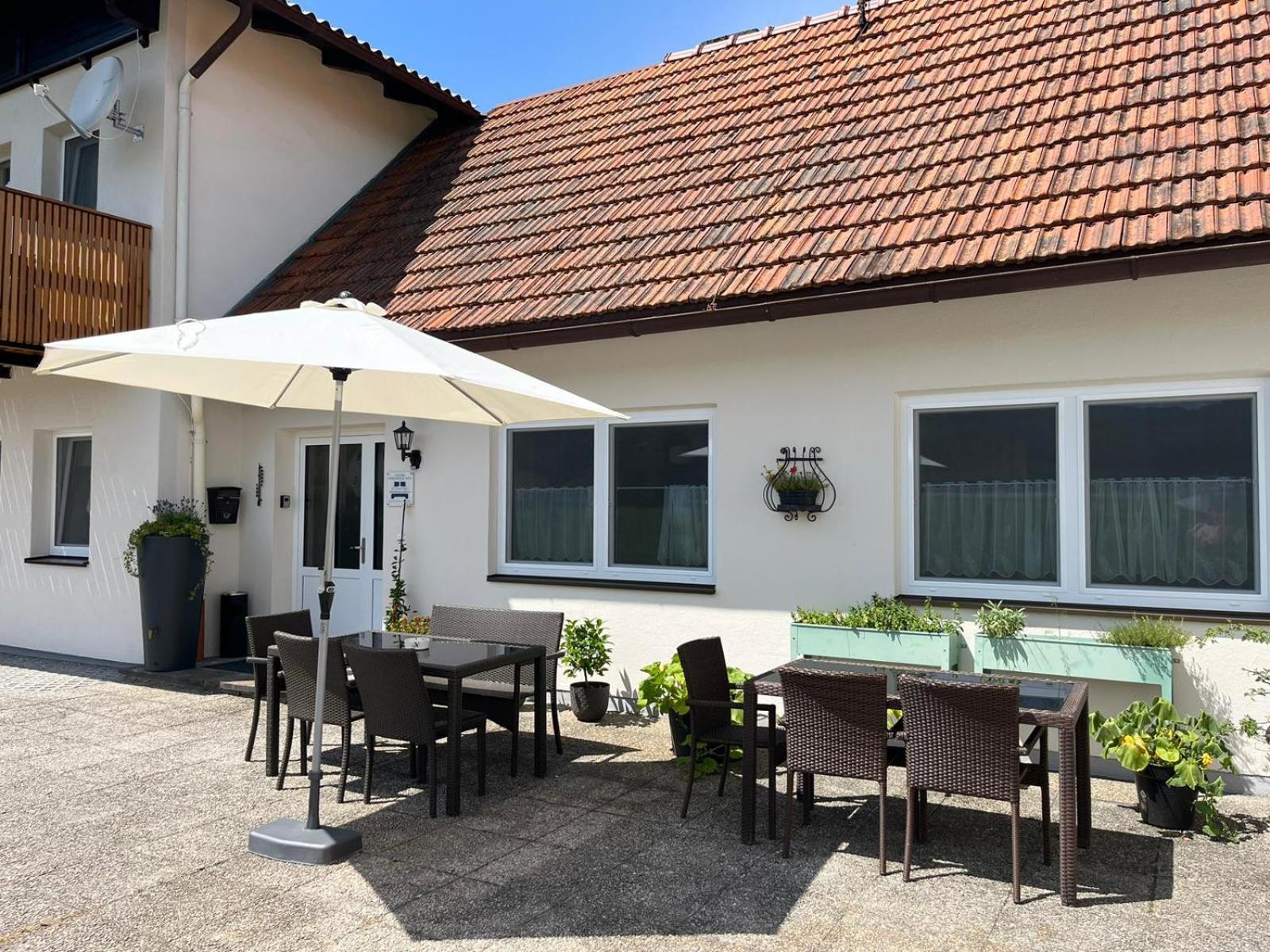 Danner Familien-Ferienwohnungen Schoerfling Am Attersee Dış mekan fotoğraf